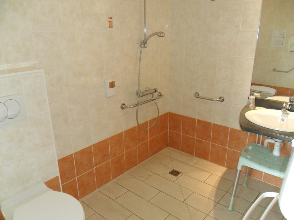Hotel L'Oceane Angers Parc Expo Verrieres-en-Anjou Phòng bức ảnh